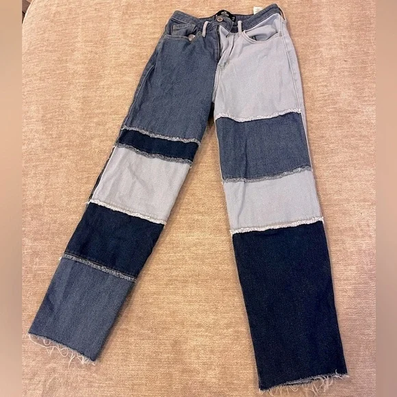 Hollister Ultra High-Rise Vintage Straight Denim Jeans Patchwork Women's Size 3R - Picture 2 of 6